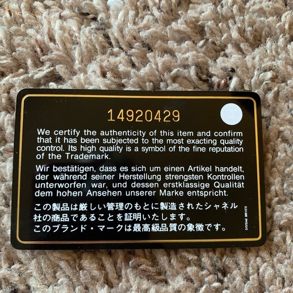 🎉HPx2🎉 CHANEL VINTAGE AUTHENTIC vintage trifold  wallet HP 10/20 & 12/24/21 - Picture 3 of 10